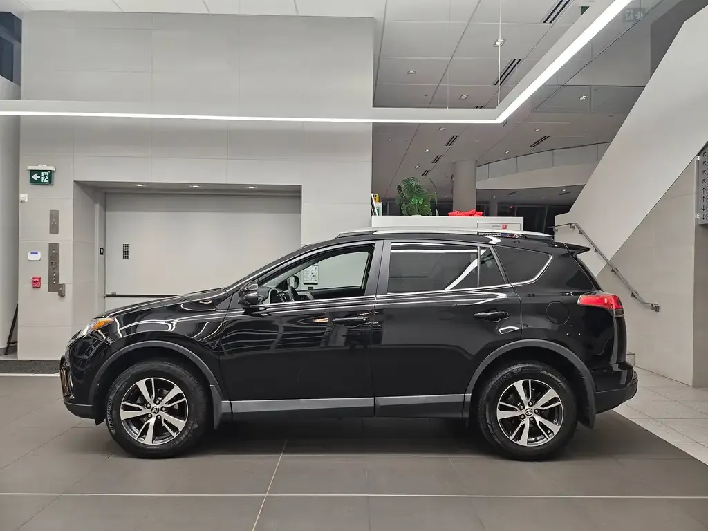 Toyota Rav4 2018 photo 3