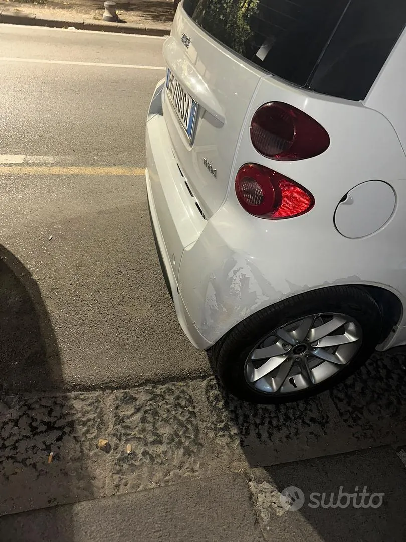 Smart Fortwo 2012 photo 4