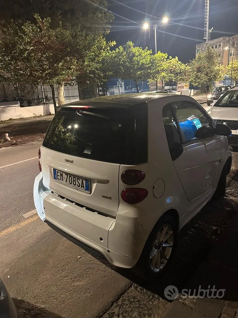 Smart Fortwo 2012 photo 2
