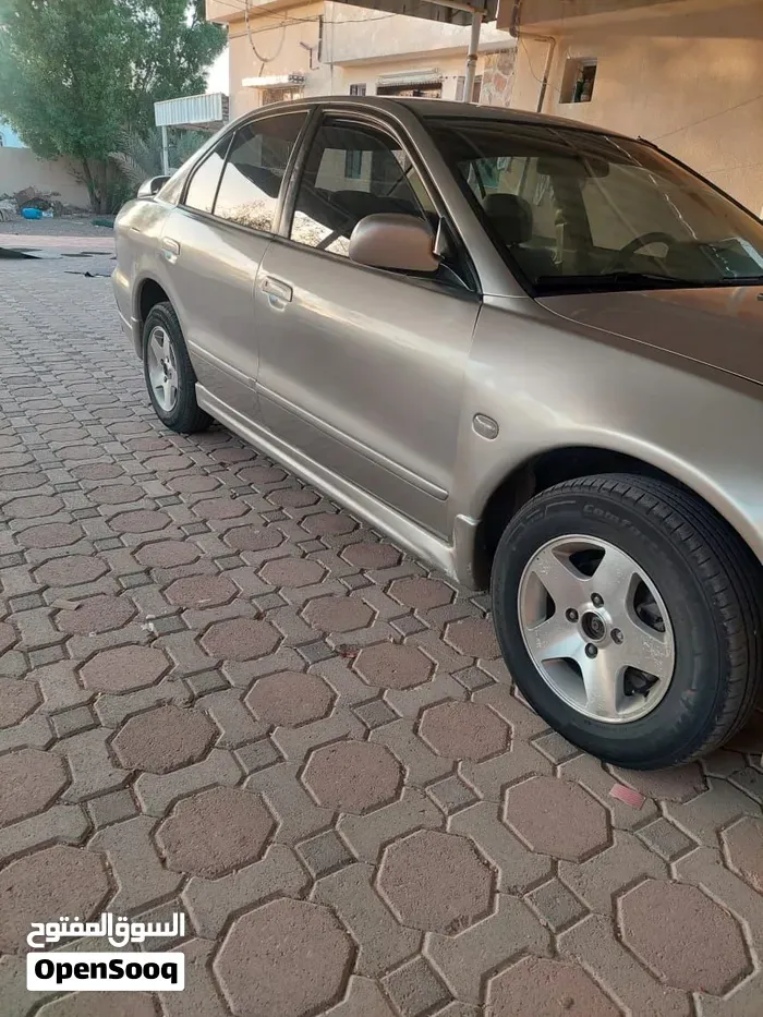 Mitsubishi Galant 2003 photo 3