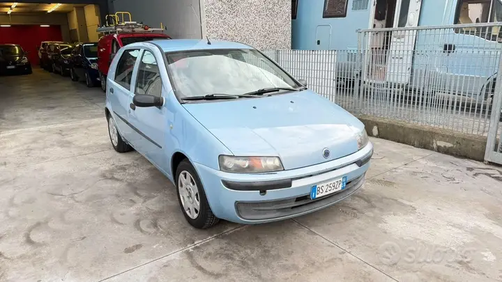 Fiat Punto 2001 photo 3