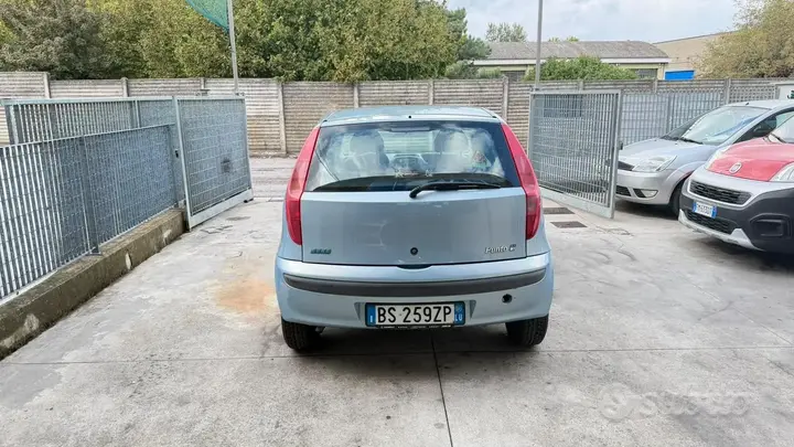 Fiat Punto 2001 photo 4