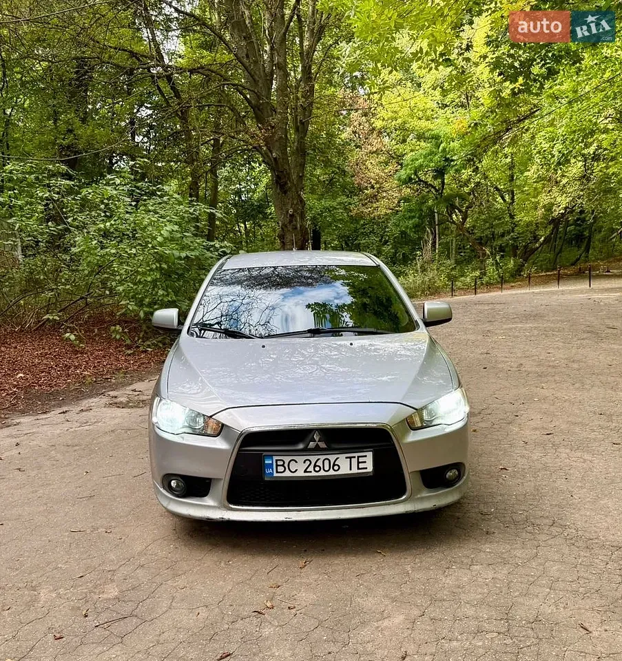 Mitsubishi Lancer 2009 photo 2