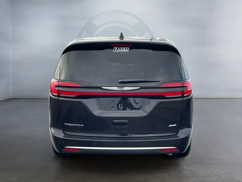 Chrysler Pacifica 2025 photo 4