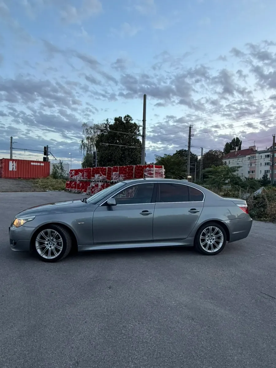 BMW 5 Series 2008 photo 3