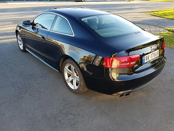 Audi A5 2010 photo 3