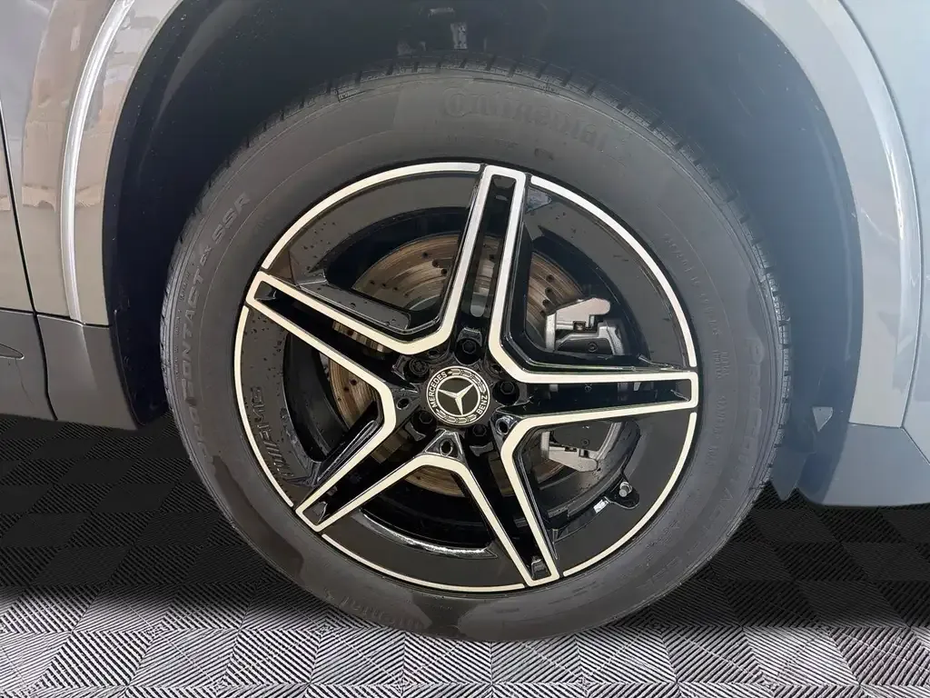 Mercedes-Benz Gla 2026 photo 2