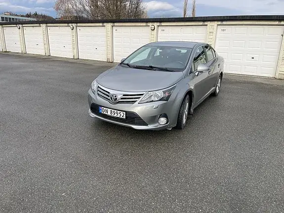 Toyota Avensis 2012 photo 4