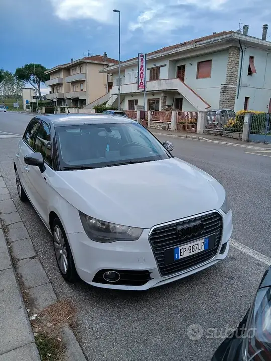 Audi A1 2012 photo 3