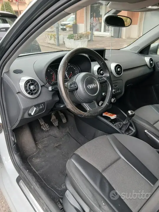 Audi A1 2012 photo 5