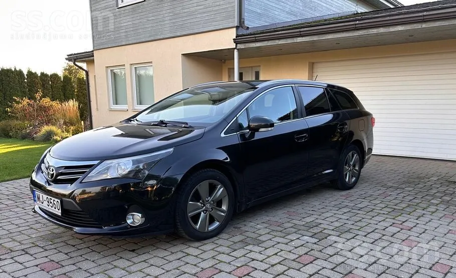 Toyota Avensis 2014 photo 3