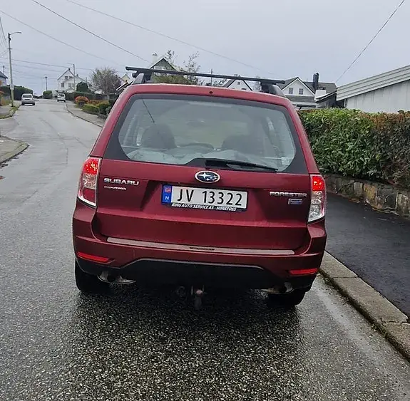Subaru Forester 2011 photo 4