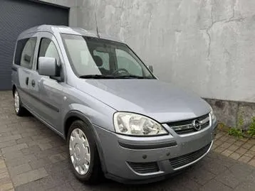 Opel Combo Tour 2010 photo 2