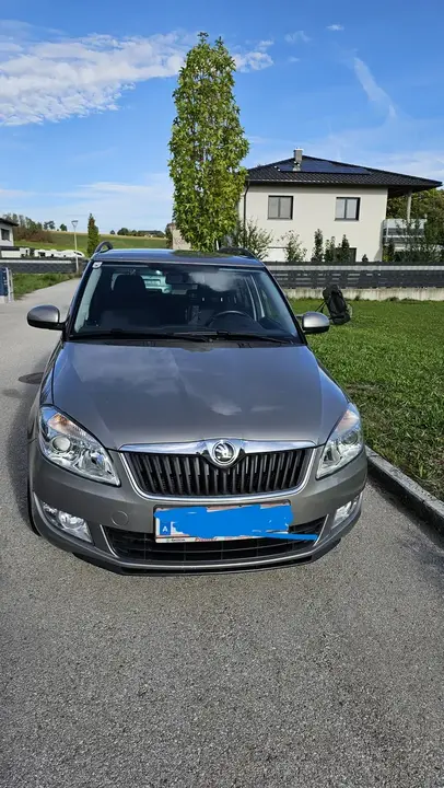 Skoda Fabia 2015 photo 2
