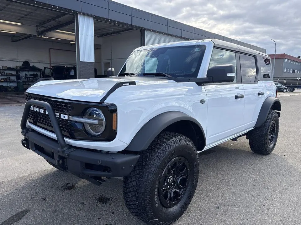 Ford Bronco 2022 photo 3