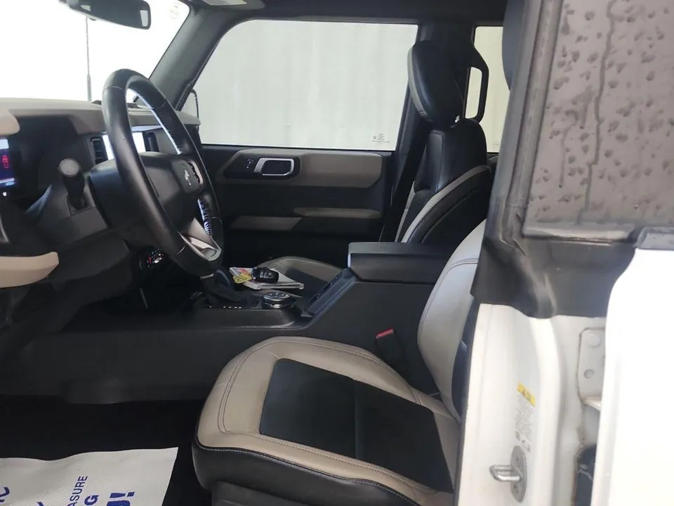 Ford Bronco 2022 photo 2