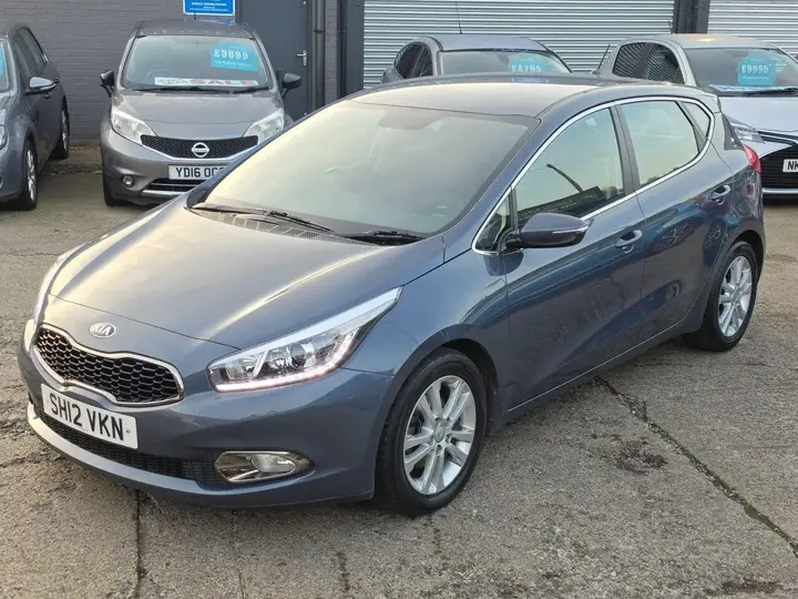 Kia Ceed 2012 photo 5