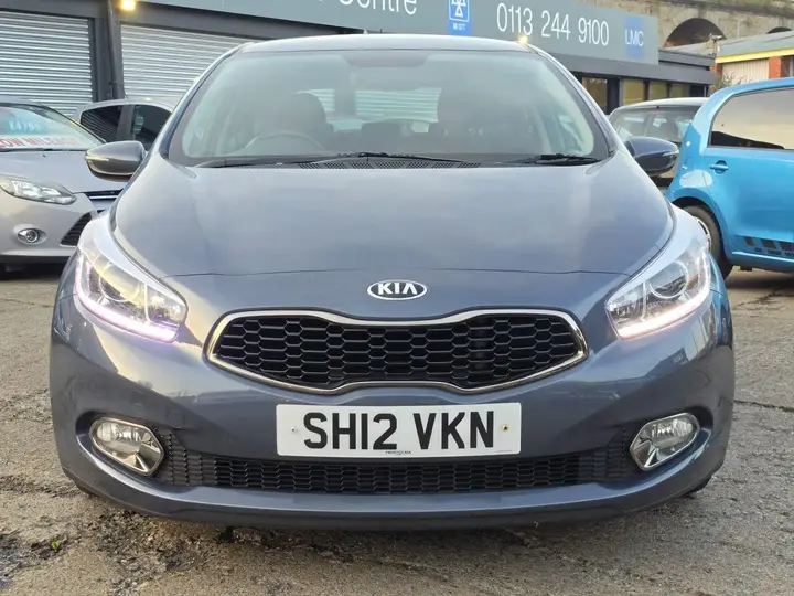 Kia Ceed 2012 photo 3