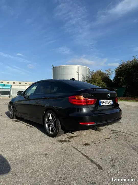 BMW Série 3 2013 photo 2
