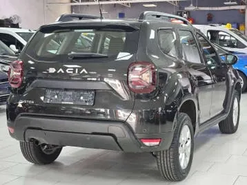 Dacia Duster 2023 photo 2