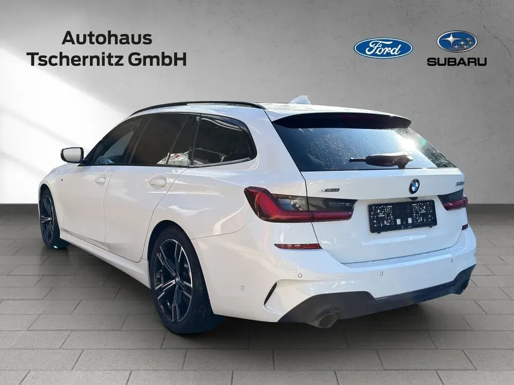 BMW 3 Series 2020 photo 3