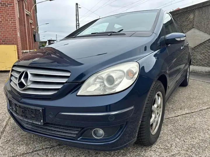 Mercedes-Benz B170