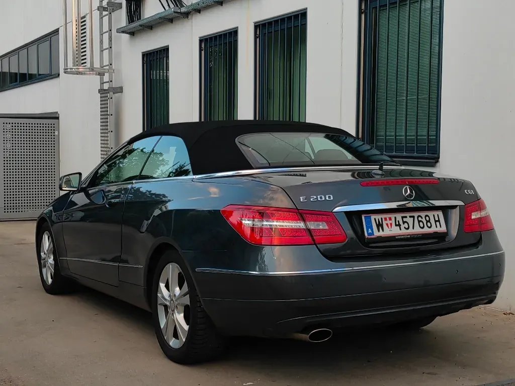 Mercedes-Benz E-Class 2010 photo 3