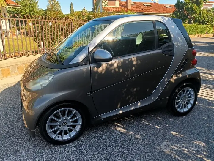 Smart Fortwo 2011 photo 5