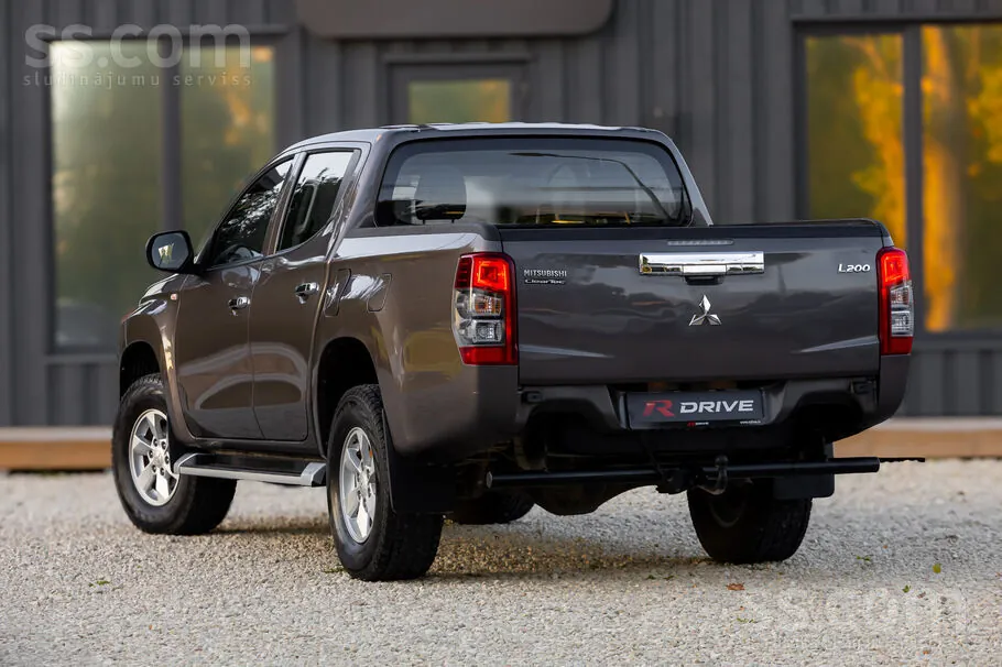 Mitsubishi L200 2021 photo 5