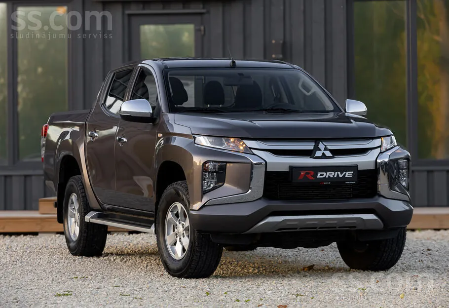 Mitsubishi L200 2021 photo 2