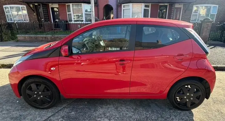 Toyota Aygo 2017 photo 2