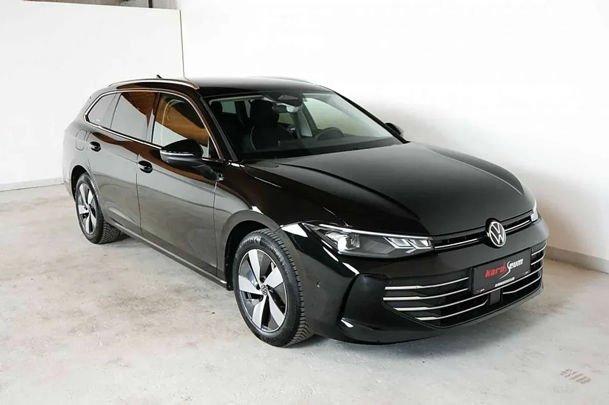 Volkswagen Passat 2025 photo 3