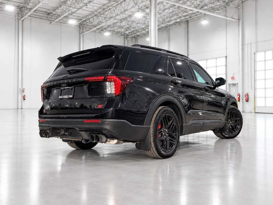 Ford Explorer 2025 photo 5