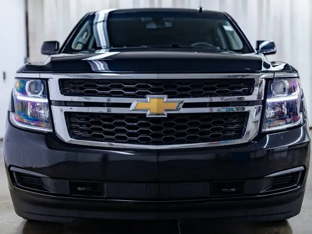 Chevrolet Suburban 2016 photo 5