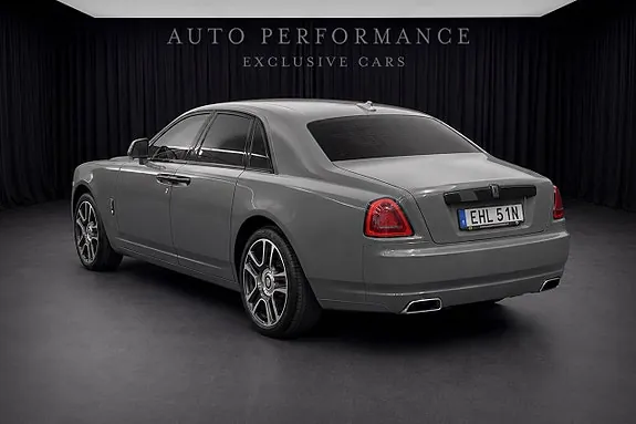 Rolls-Royce Ghost 2016 photo 3