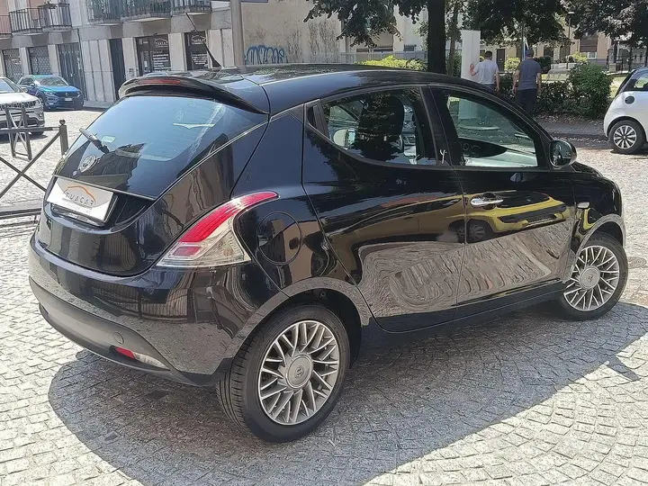 Lancia Ypsilon 2012 photo 5