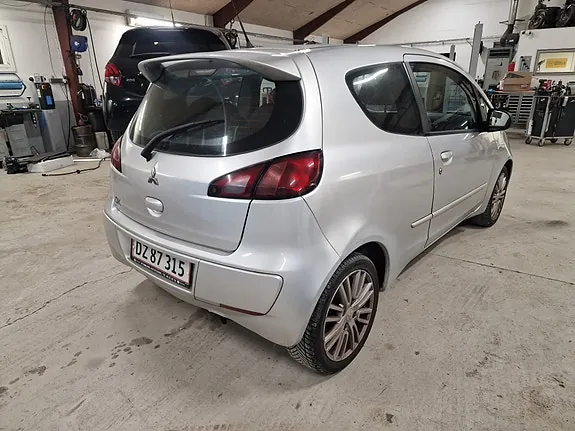 Mitsubishi Colt 2008 photo 3