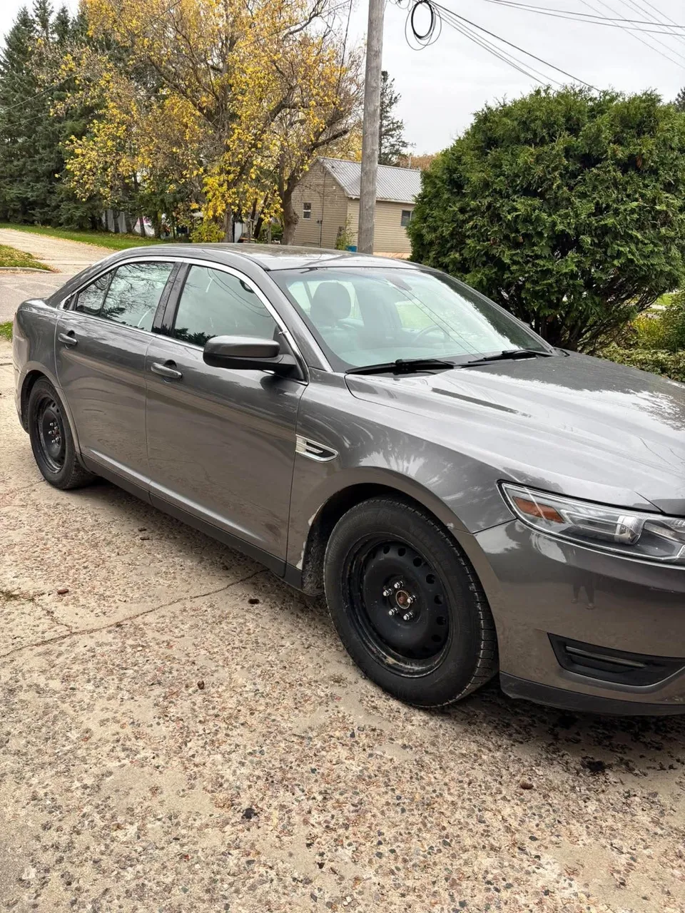 Ford Taurus 2014 photo 2