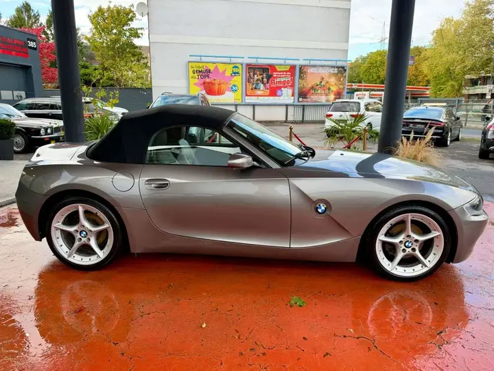 BMW Z4 Roadster 2005 photo 2