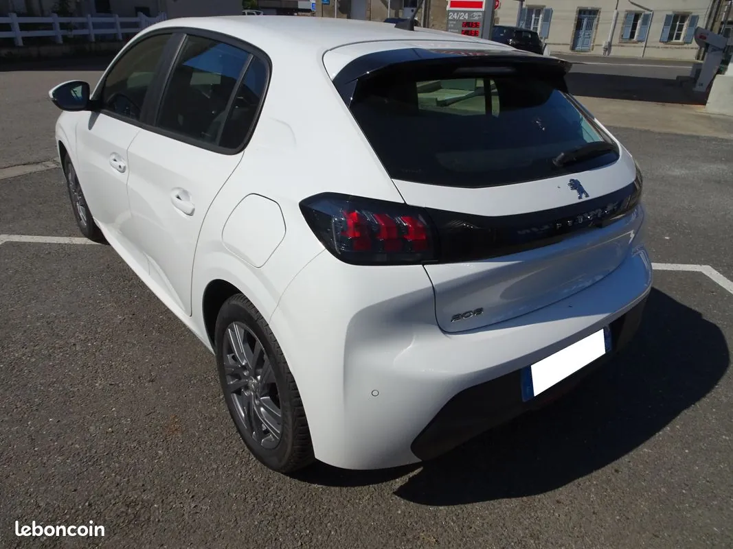 Peugeot 208 2021 photo 4