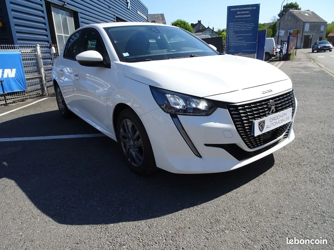 Peugeot 208 2021 photo 2