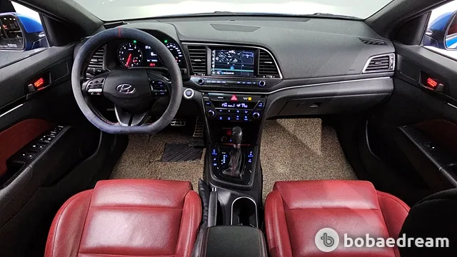 Hyundai Avante 2018 photo 4