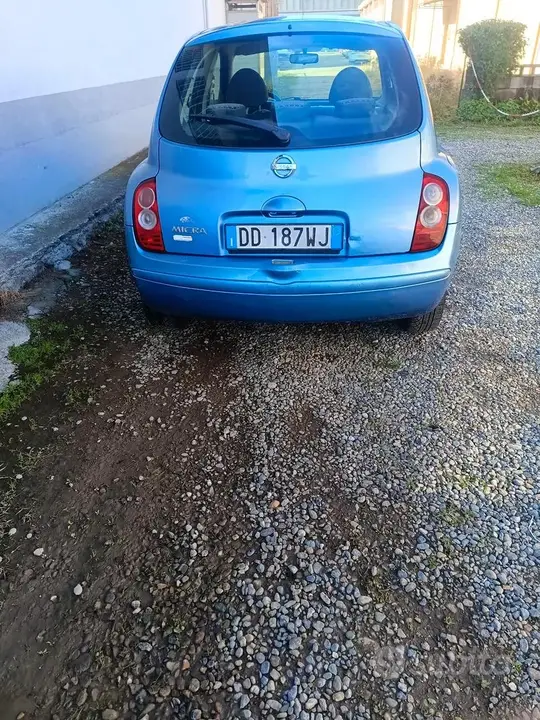 Nissan Micra 2006 photo 4