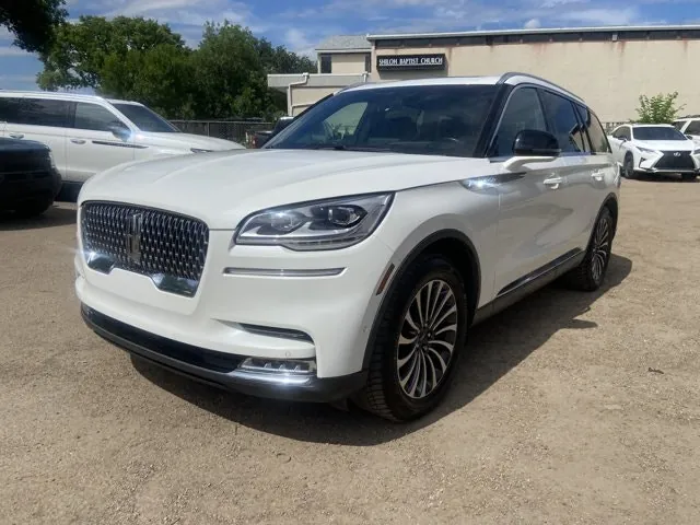 Lincoln Aviator 2023 photo 2