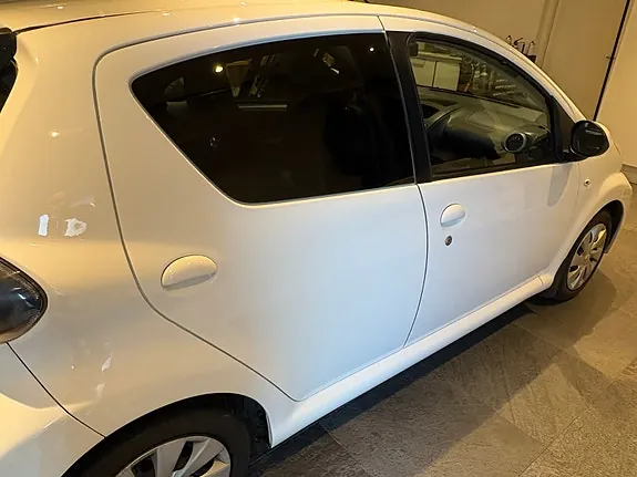 Toyota Aygo 2013 photo 3