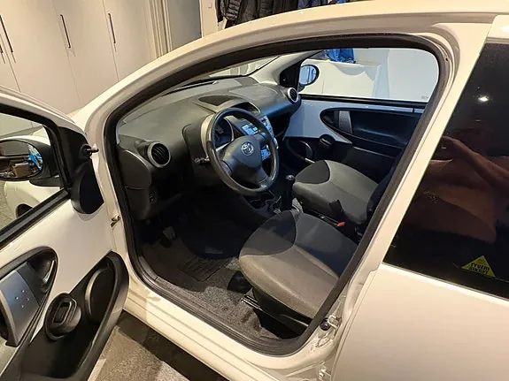 Toyota Aygo 2013 photo 4