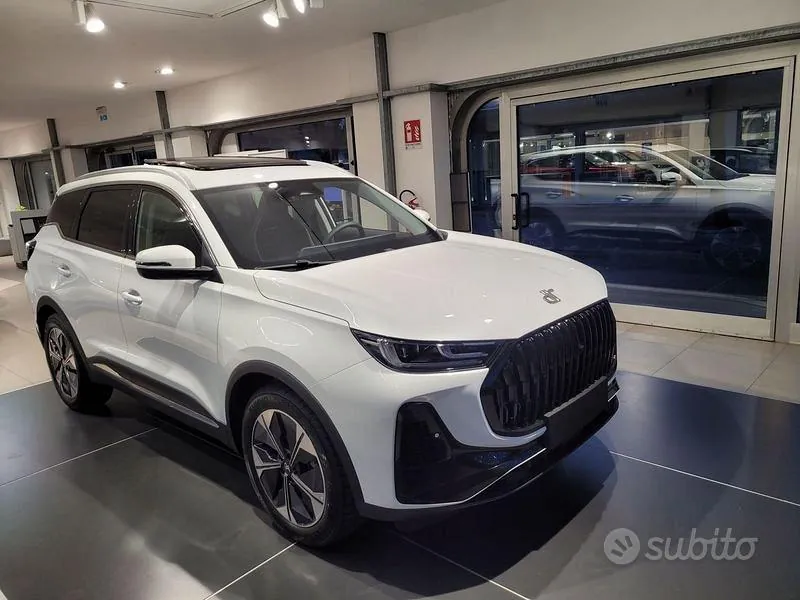 DR Automobiles Dr6