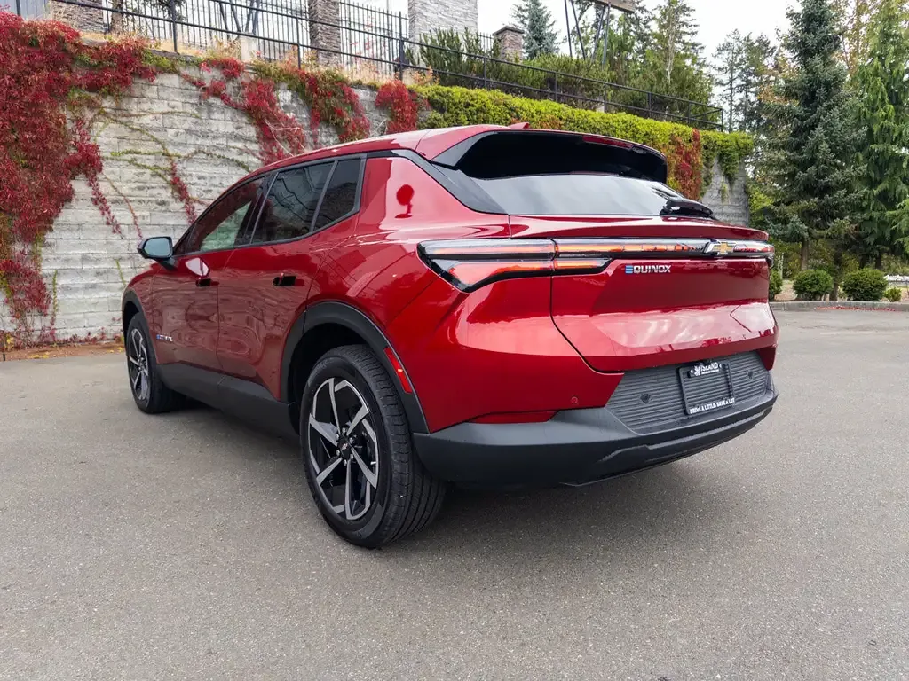Chevrolet Equinox 2026 photo 3
