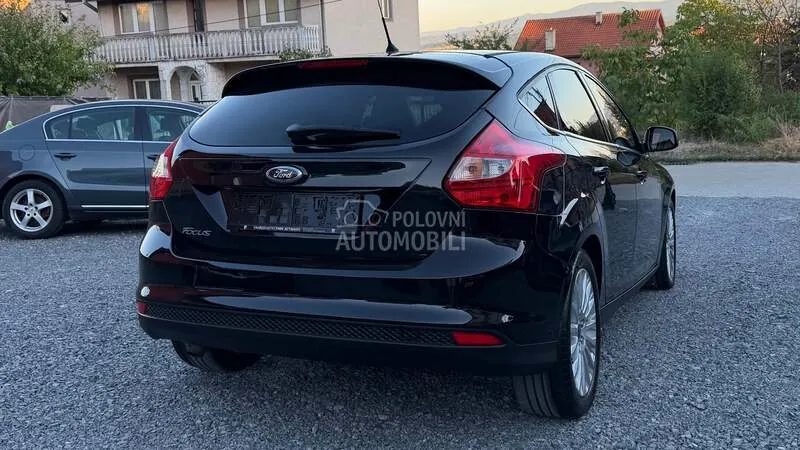 Ford Focus 2012 photo 4