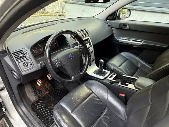 Volvo V50 2012 photo 5